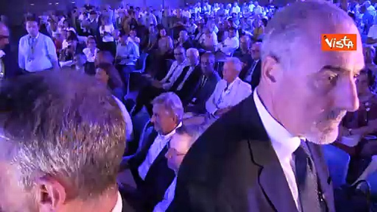 Standing ovation per Mario Draghi al Meeting di Rimini