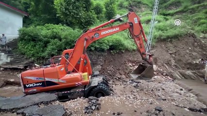 Pakistan'da ki sel mağdurlarına yardım ulaştırıldı