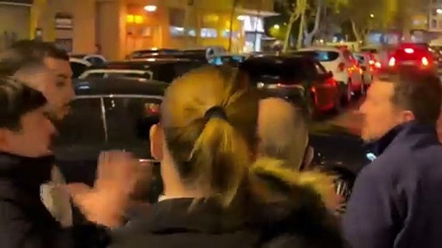 Pablo Iglesias 'pierde los papeles' e intenta agredir a Vito Quiles