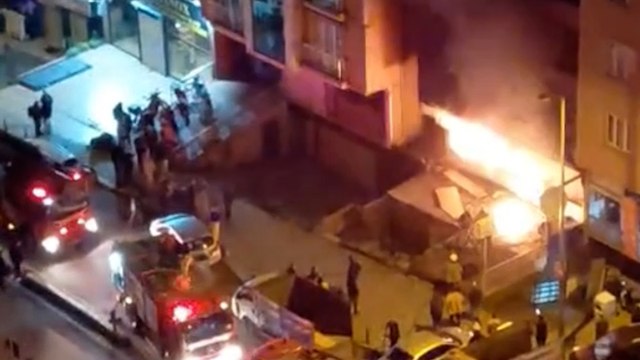 Kağıthane’de yangında mahalleliyi ıslık çalarak uyandırdı: Yangın var aşağı inin