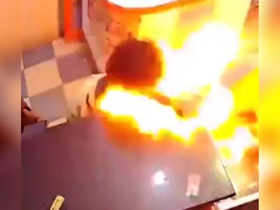 Batterie explodiert im Mund eines Mannes