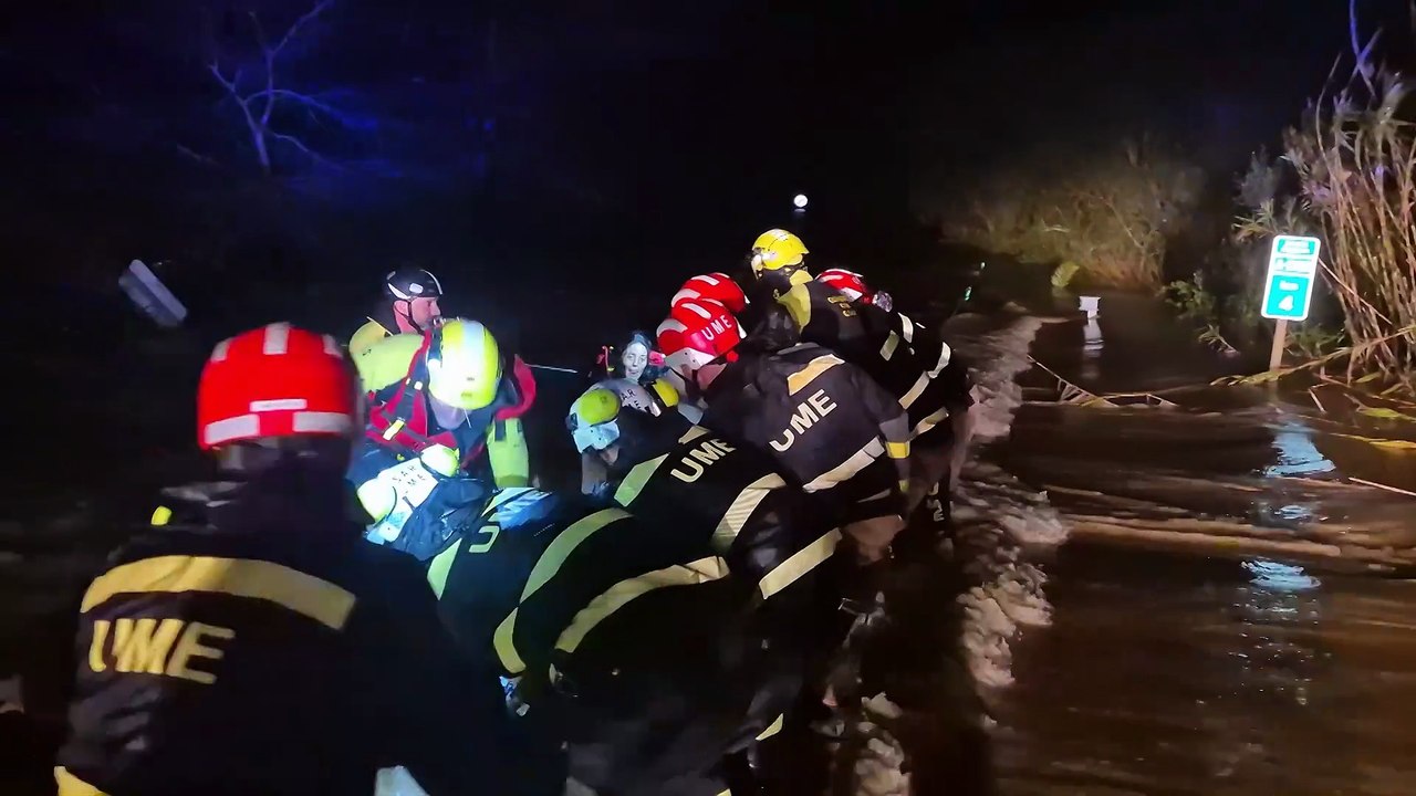 Más de 150 carreteras permanecen cortadas por inundaciones y desprendimientos por las lluvias