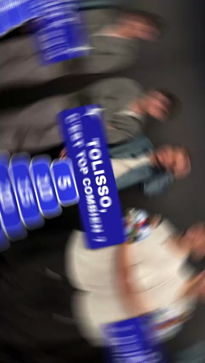 TOLISSO SOUS-CÔTÉ ?? #football #france #lyon #ligue1