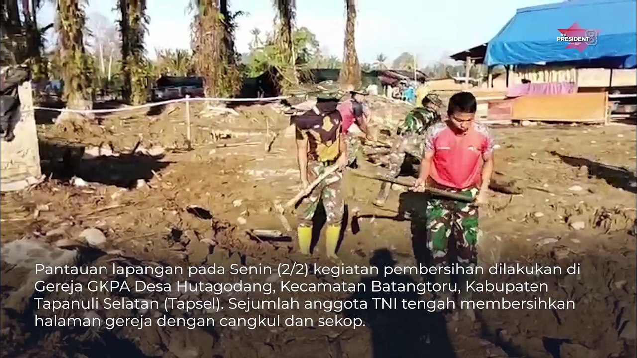 Masjid dan Gereja di Tapanuli Sumut Turut Dibersihkan TNI, Fokus Singkirkan Tanah dan Lumpur