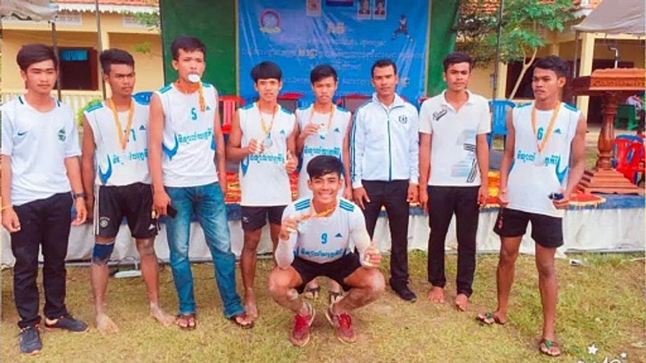 ក្រៅពីបានរូបរាង និងសុខភាពល្អ អាជ្ញាកណ្ដាលបាល់ទាត់ ជឿម ពិសិដ្ឋ ទទួលបានការងារដែលខ្លួនពេញចិត្ត ដោយសារកីឡា