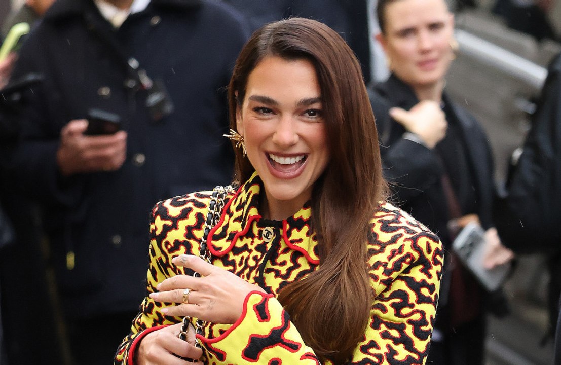 デュア・リパ、「快適さ」よりもおしゃれが優先