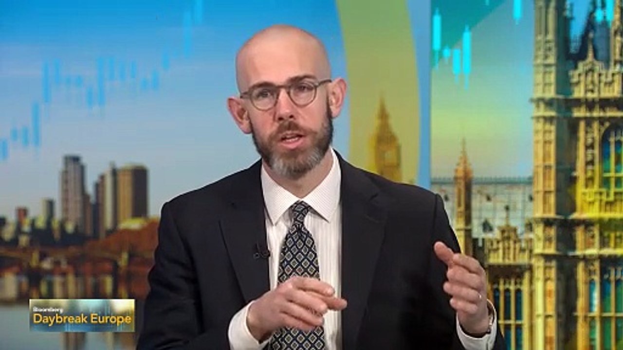 Pickering Sees ECB Keeping Interest Rates on Ho...