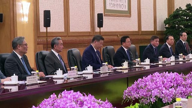 Xi dice a Trump que las diferencias pueden resolverse con “respeto” y advierte sobre Taiwán