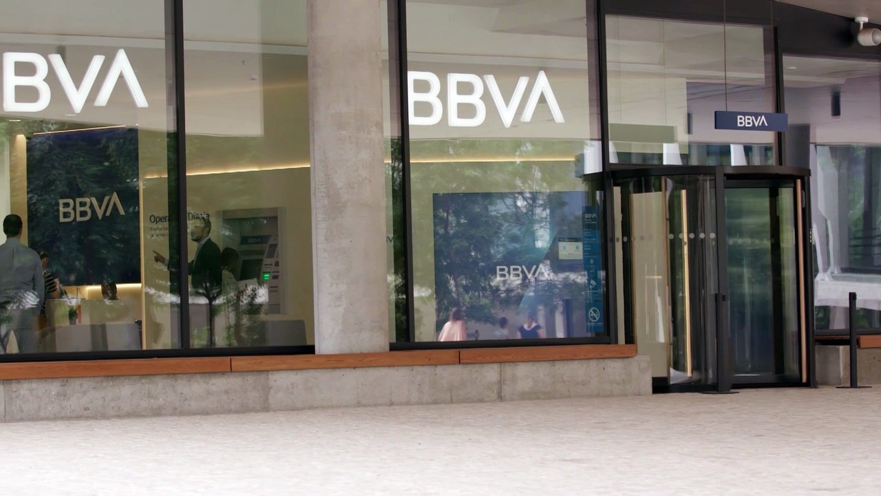BBVA cierra 2025 con un "beneficio récord" de 10.511 millones, un 4,5% más