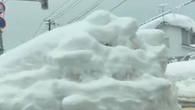 Several buildings  damaged by intense snowfall in Nagaoka, Niigata Prefecture, Japan 🇯🇵 (03.02.2026)