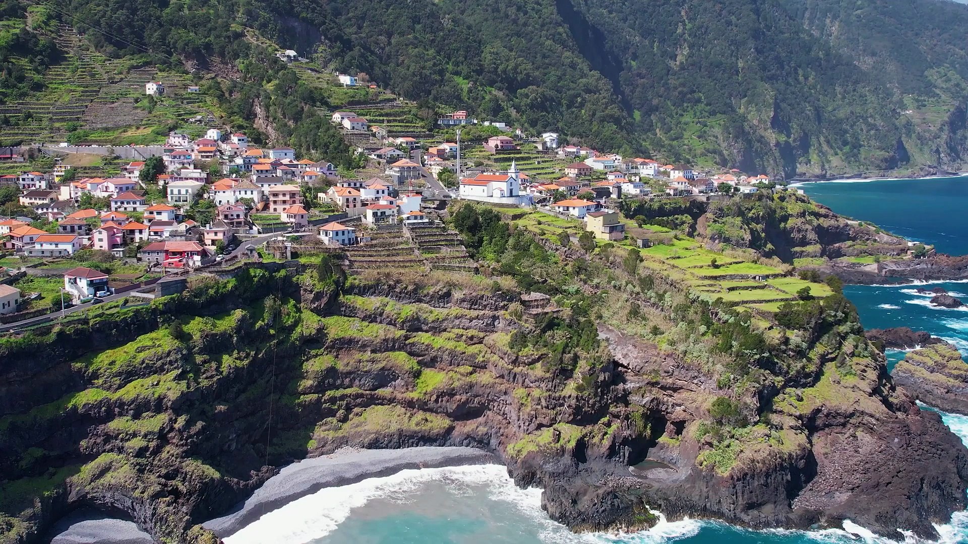 ¿Cristiano recibe el regalo más raro de su vida?