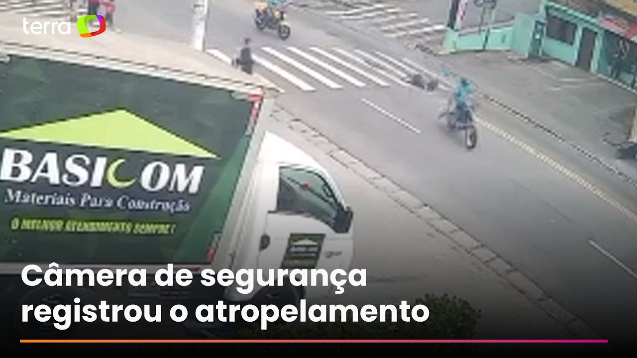 Homem dá ‘grau’ em moto, atropela idosa em faixa de pedestres e foge sem prestar socorro em SP