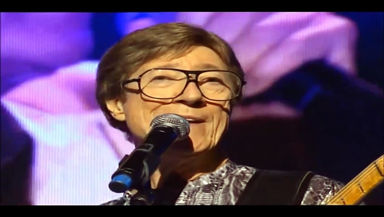 CLIFF & THE SHADOWS — Visions | Cliff Richard & The Shadows: The Final Reunion (2009) Part two – by Cliff Richard | Special Limited Edition