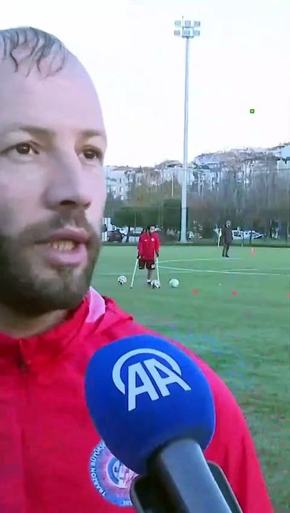 Türkiye, Cezayirli ampute futbolcuya umut oldu