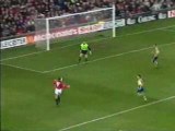 Ryan Giggs - Goal After 16 Seconds (Scholes And Cantona)