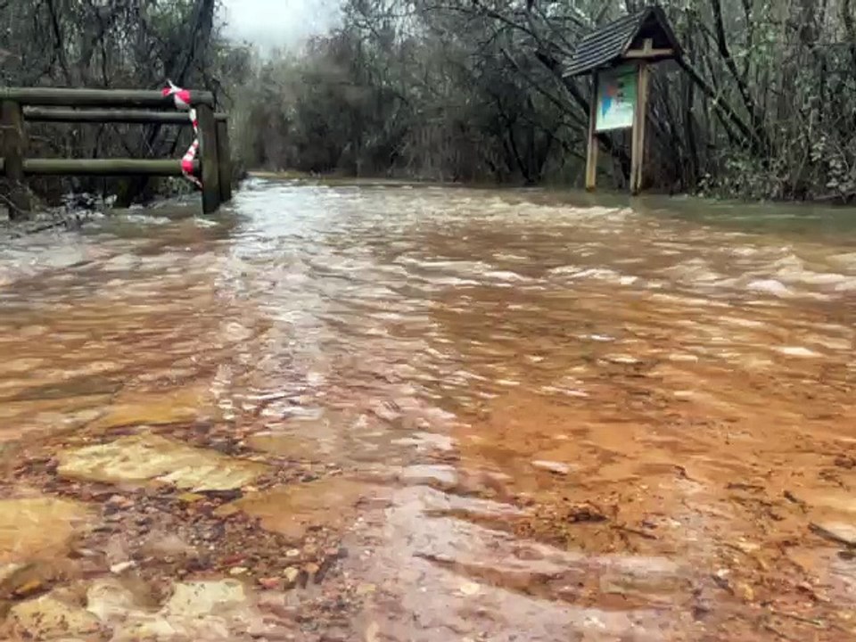 Agua en el entorno de la Torre de Abraham.