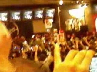 PSY 4 DE LA RIME AU VIRGIN DES CHAMPS