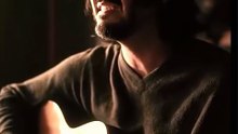Keanu Reeves sing