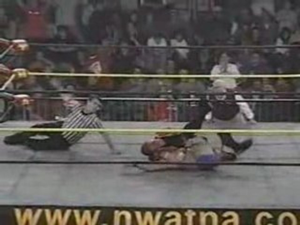 AJ Styles vs Amazing Red