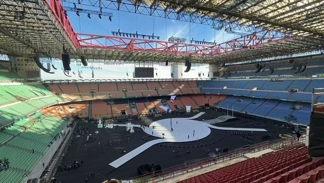 Olimpiadi, dentro lo stadio San Siro: ecco i preparativi per la cerimonia di apertura