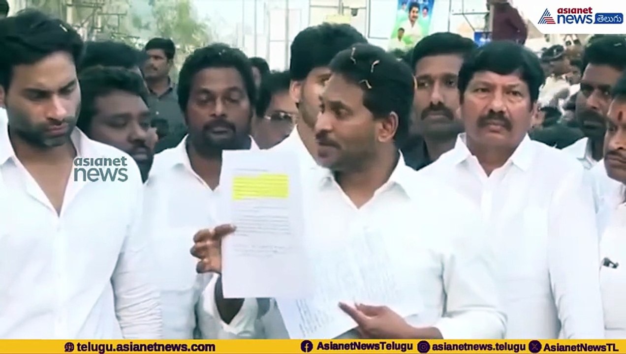 YS Jagan Ibrahimpatnam Tour: జోగి రమేష్ ఇంటి ముందు జగన్ సంచలన ప్రెస్ మీట్| Asianet News Telugu