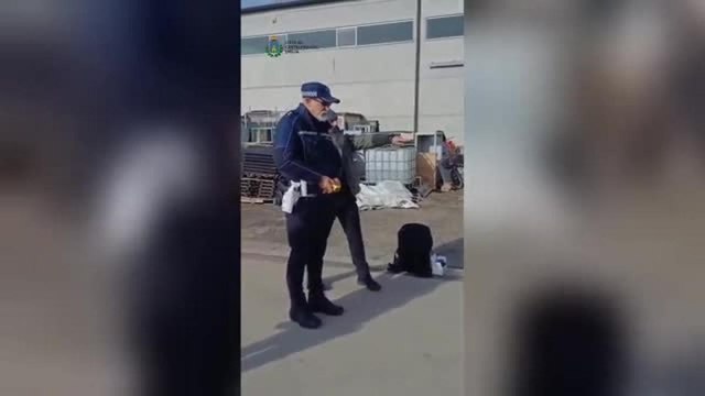 Come funziona e cos'è il BolaWrap, il video: il nuovo dispositivo in dotazione alla Polizia locale di Bologna