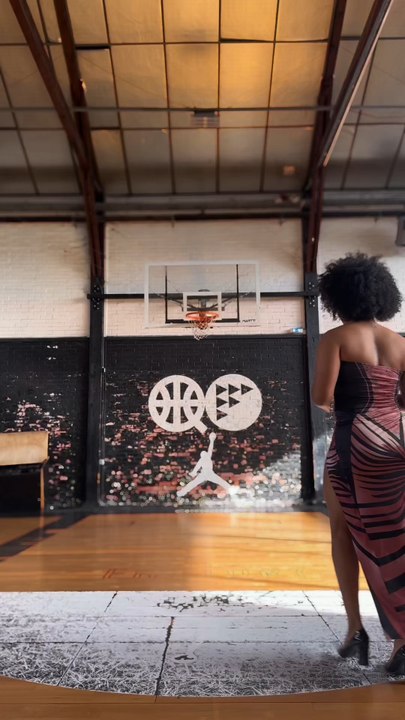 2 mondes 😎 💃🏽 ➡️ ⛹🏽‍♀️
