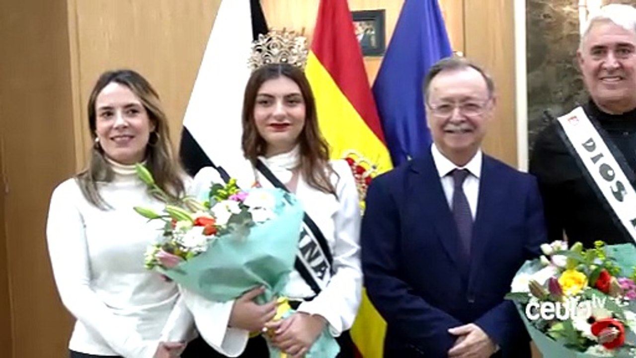 Julia Seglar y José Luis Monteoliva, Reina del Carnaval y Dios Momo, listos para...