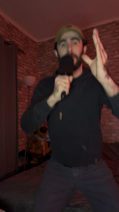 Brendan Fraser revient au cinéma avec Rental Family 🙌Mais qui est Brendan Fraser ?