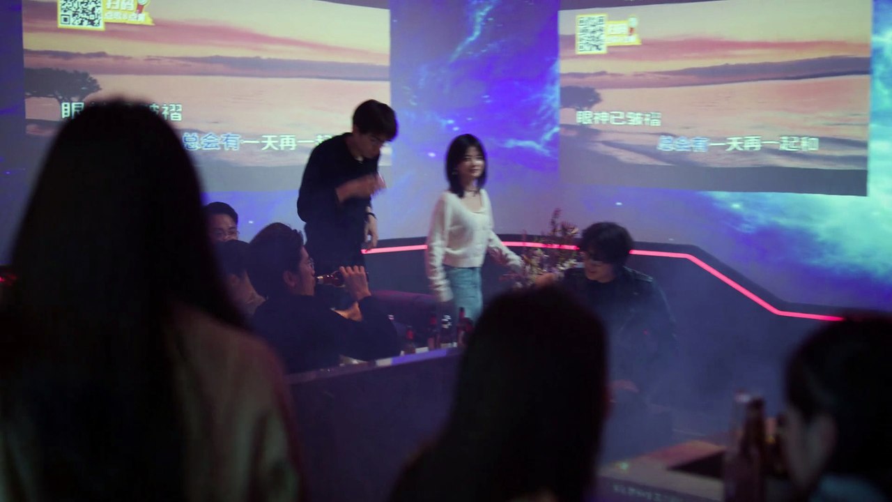 Amor Entre Linhas - Love Between 3 Dublado