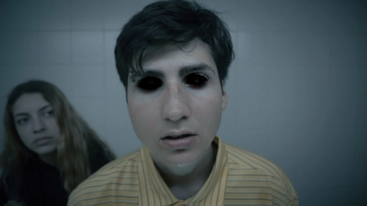 LA GEMILO. (Cortometraje, Teror)
