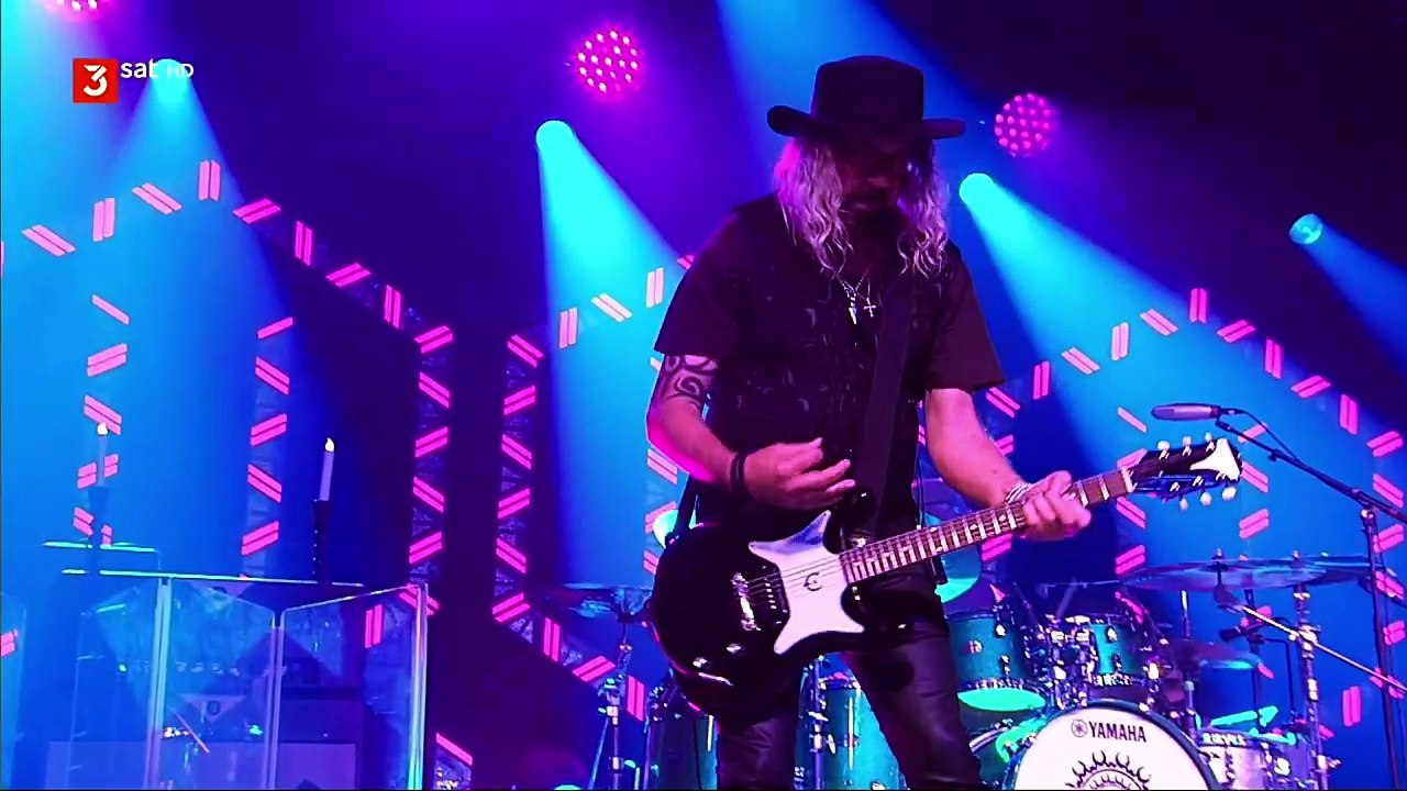 Try a Little Harder - Beth Hart (live)