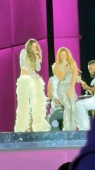 ¡Shakira cumple el sueño de Belinda: así fue su show juntas en México!