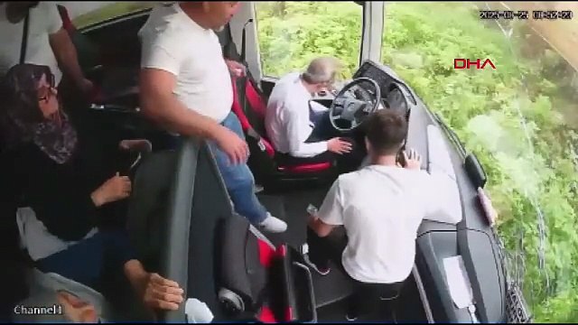 Yolcu otobüsünün çarptığı, 2 kişinin öldüğü kazanın yeni görüntüleri ortaya çıktı