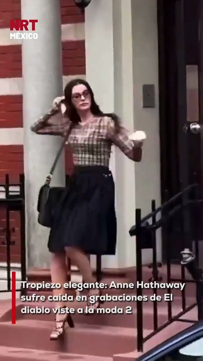 La actriz Anne Hathaway vivió un inesperado momento durante la filmación de la esperada secuela de El diablo viste a la moda, al sufrir una caída. Sin embargo, con toda elegancia se levantó y continuó con la grabación.