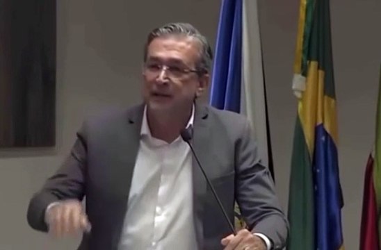 A Câmara dos Vereadores de Balneário Camboriú, em Santa Catarina, foi palco de uma troca de farp