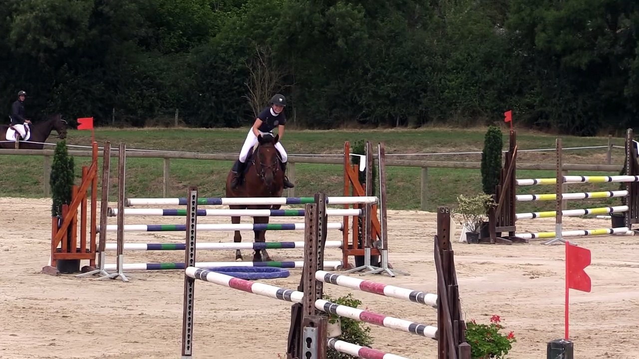 ILE BRAGARD 30-07-2017 Amateur 2 Grand Prix (1,10 m) 08
