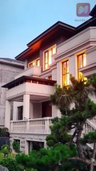 She once pushed him away. Reborn, she dares to be his spoiled girlmaking the mad CEO lose reason