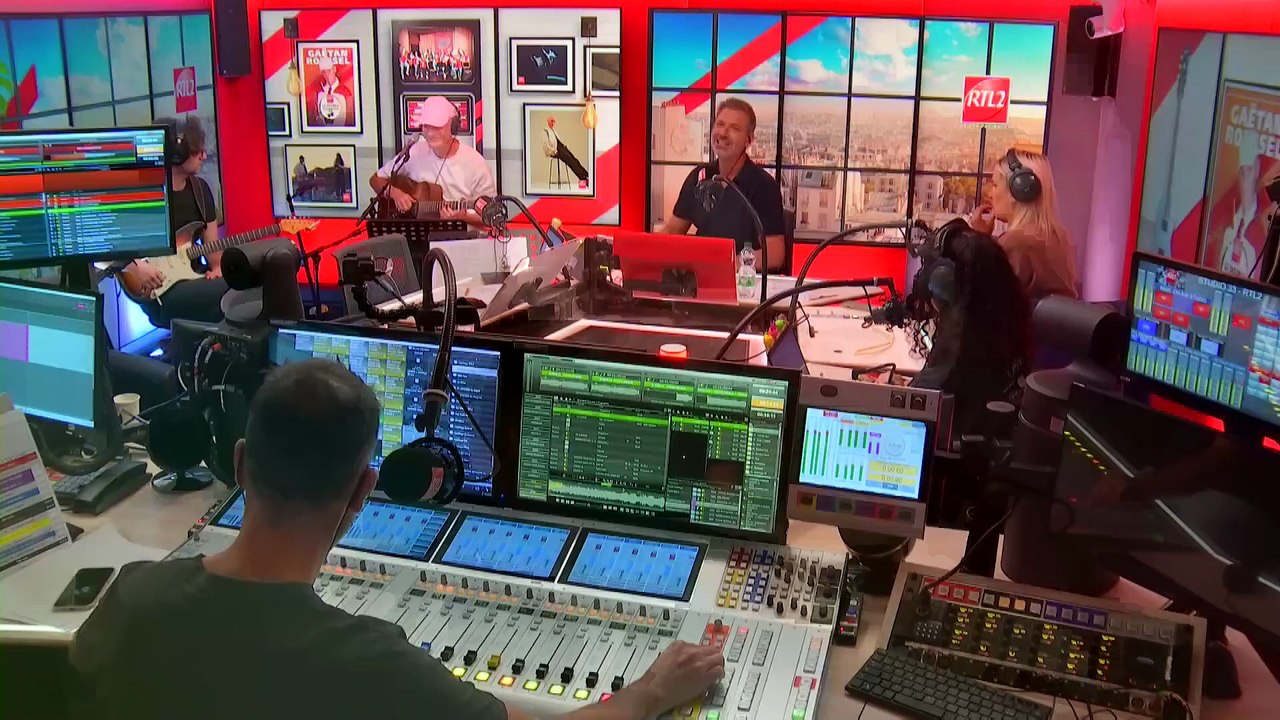 LIVE - Gaëtan Roussel interprète "Je reste là" dans Le Double Expresso RTL2 (29/08/25)