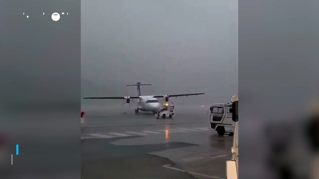 A convective system is wreaking havoc in Corsica, France! Wind gusts of over 140 km/h and very heavy rain were recorded