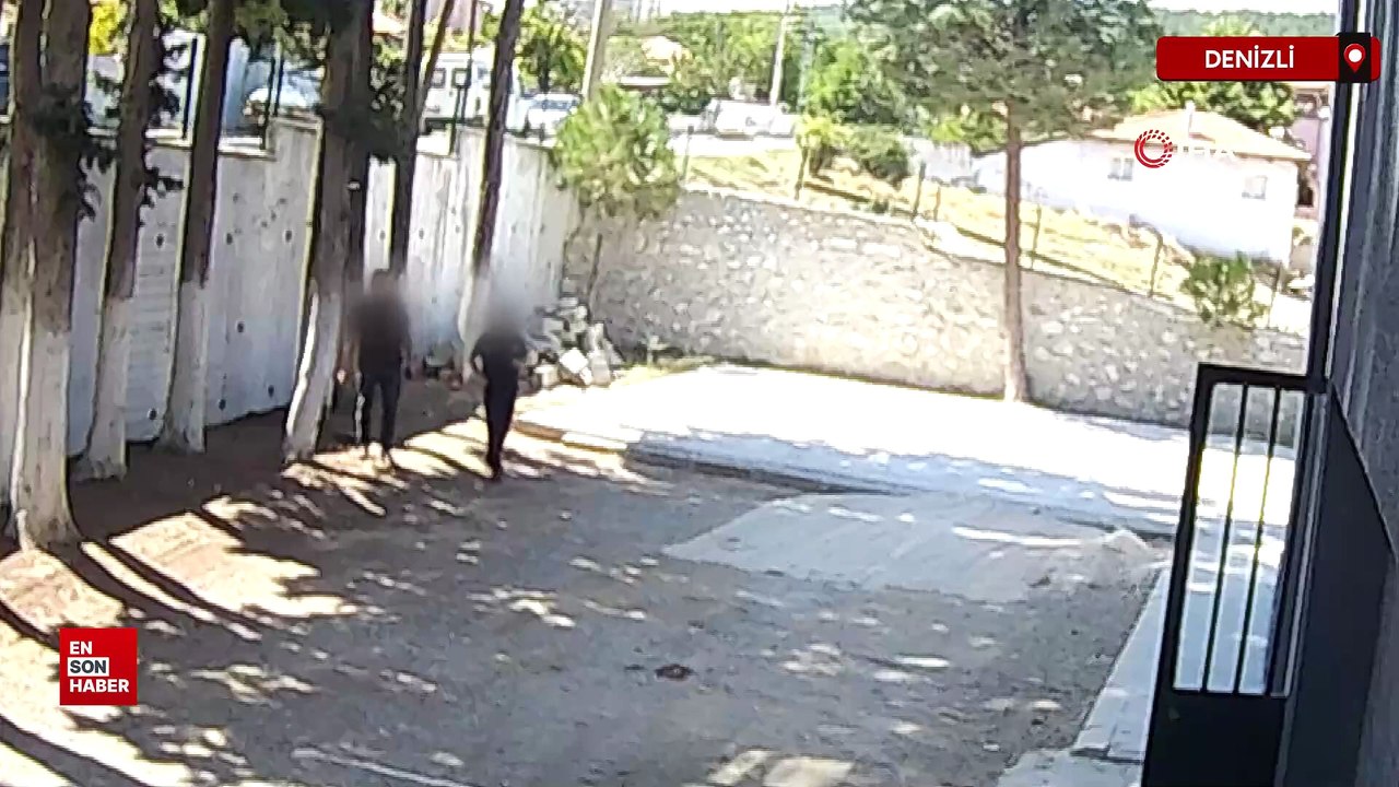 Denizli’de CHP’li belediye başkanı, taş döşemeyi reddeden zabıtaları sopayla dövdü