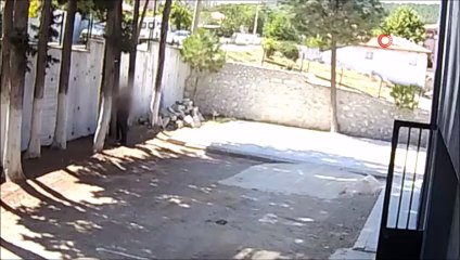 Denizli'de bir belediye başkanı, iki zabıtayı sopa ile dövdü