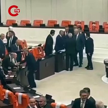 İYİ Parti Genel Başkanı Dervişoğlu MHP lideri Bahçeli’yle selamlaşmadı
