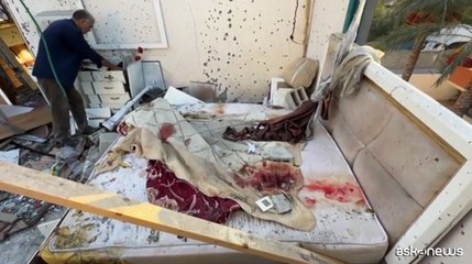 Raid israeliano Deir el-Balah: uccisi madre e padre, ferite le bambine