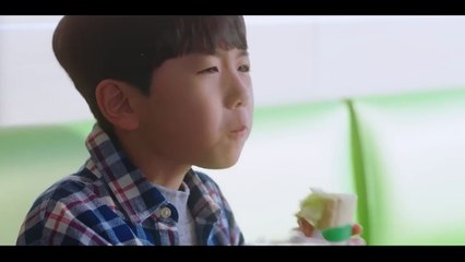 The female sorceress lifts the curse of love binding herself and her lover from a past life