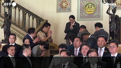 In Thailandia la Corte Costituzionale destituisce la premier