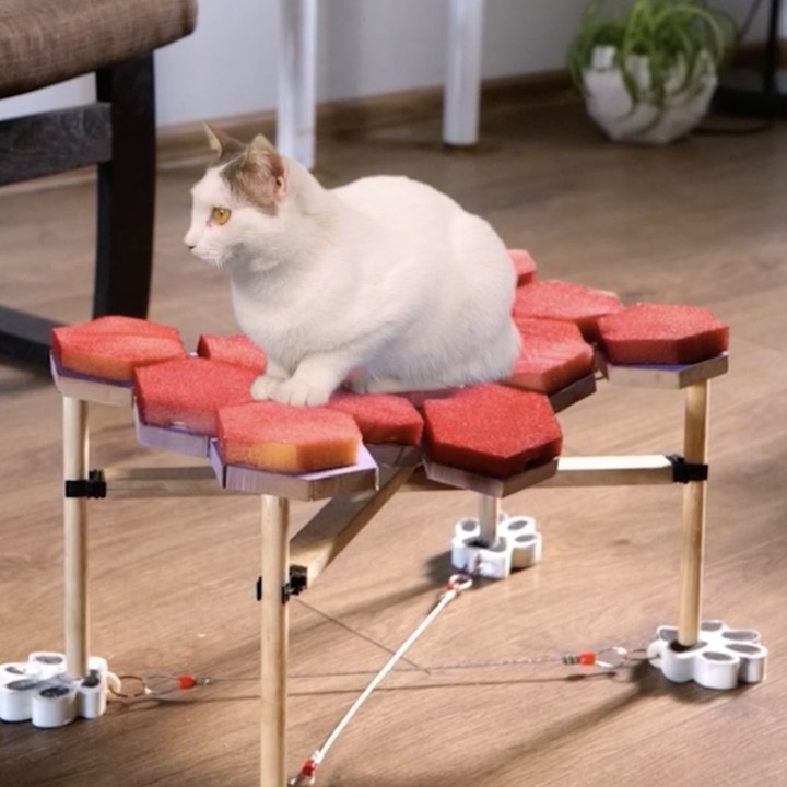 FAIT MAISON Repose-pieds pour chats : Douillet pour TU/TOI, parfait pour eux