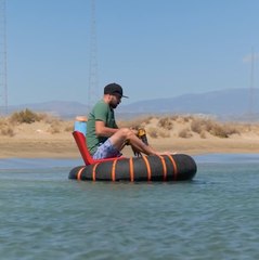 FAIT GÉNIE MAISON ! Un bateau en chambre à air qui zoome 💨🛞🛞💨🛞🛞💨🛞💨🛞