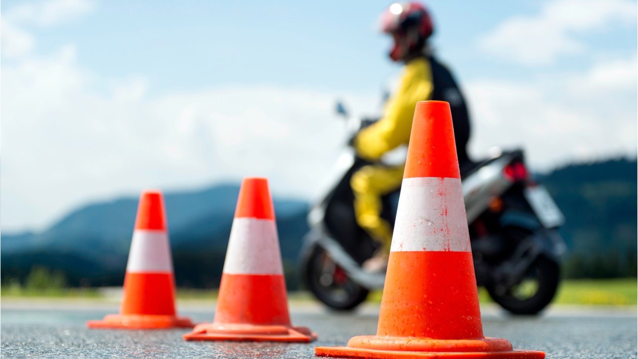 Permis moto A2 : conditions, examen et prix