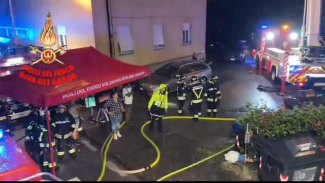 Riva del Garda, un fulmine colpisce la palazzina: evacuate nove famiglie